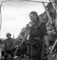 Bild 1 von Trained To See – Three Women And The War
