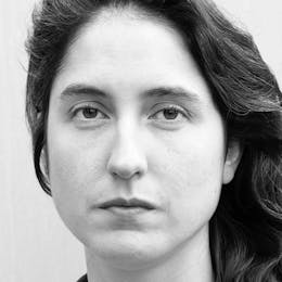 Portrait de Nora Longatti